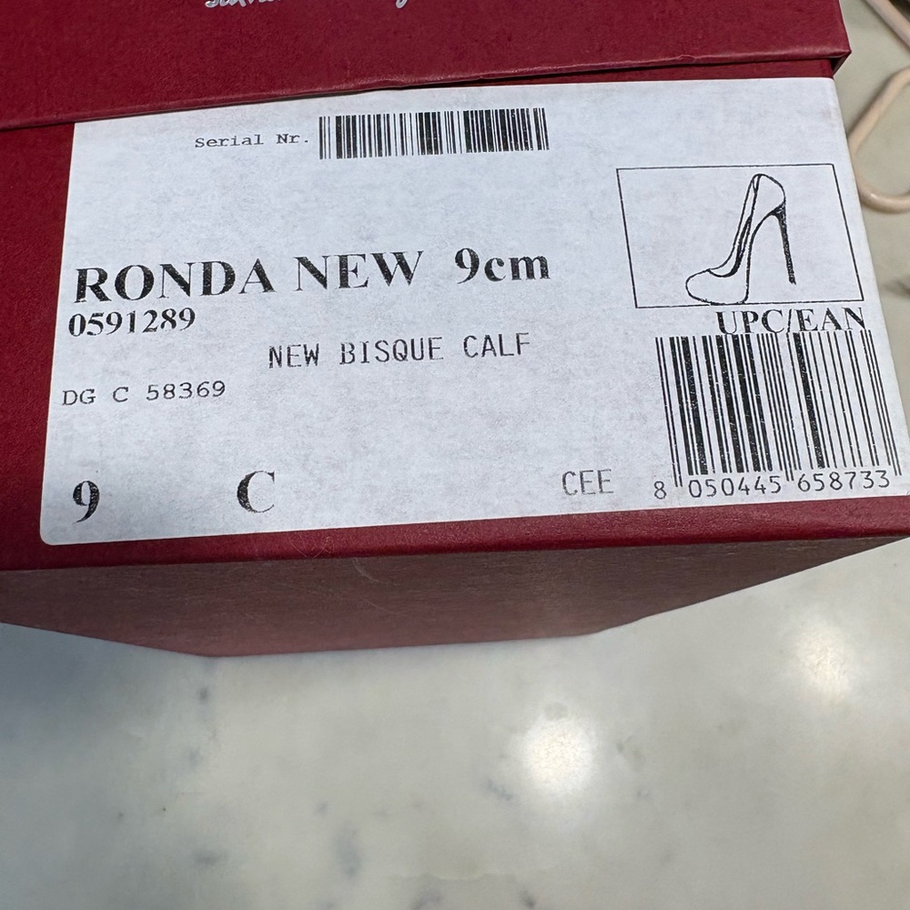 Salvatore Ferragamo New Bisque Calf Heels